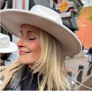 Wide Brim Cream Cowboy Hat with Gold Chain Detail